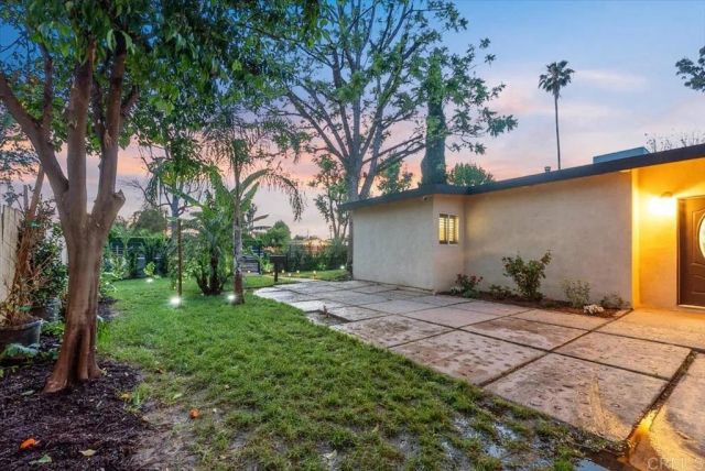 7740 Lindley Avenue, Reseda, CA 91335