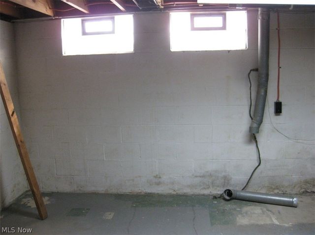 7160 Bretz Street NW, Massillon, OH 44646