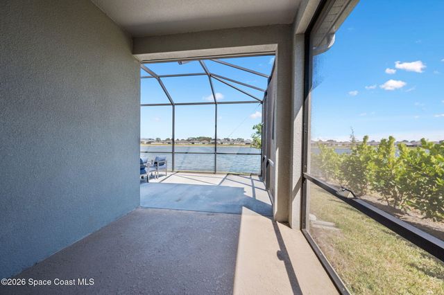 2631 Pinwherry Street NW, Palm Bay, FL 32907