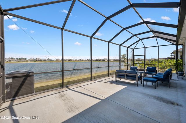 2631 Pinwherry Street NW, Palm Bay, FL 32907