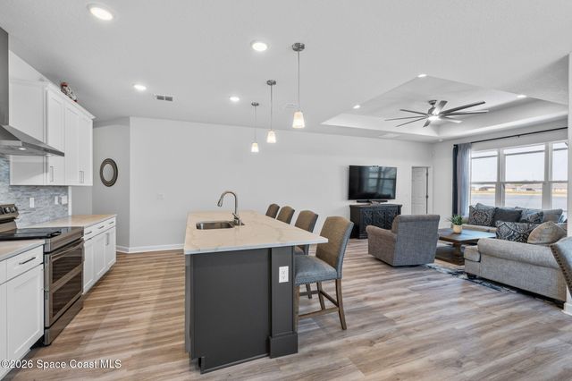 2631 Pinwherry Street NW, Palm Bay, FL 32907