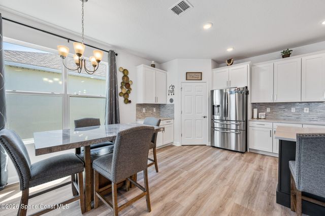 2631 Pinwherry Street NW, Palm Bay, FL 32907