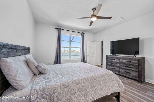 2631 Pinwherry Street NW, Palm Bay, FL 32907