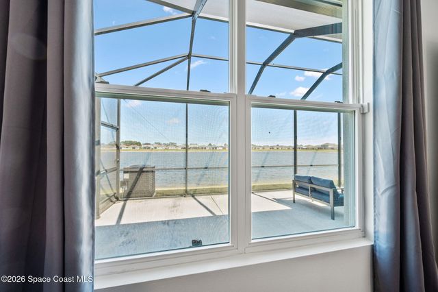 2631 Pinwherry Street NW, Palm Bay, FL 32907