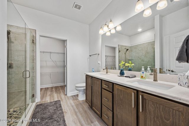 2631 Pinwherry Street NW, Palm Bay, FL 32907