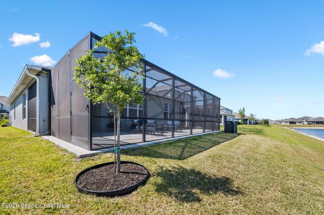 2631 Pinwherry Street NW, Palm Bay, FL 32907