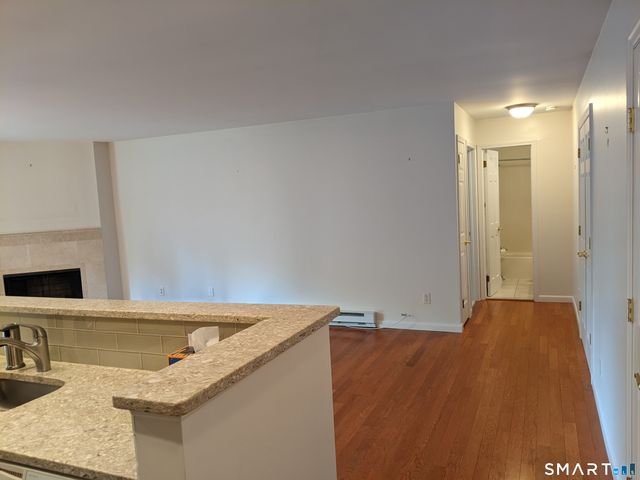 76 Maple Tree Avenue 5, Stamford, CT 06906