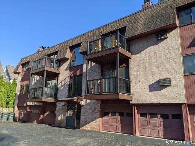 76 Maple Tree Avenue 5, Stamford, CT 06906