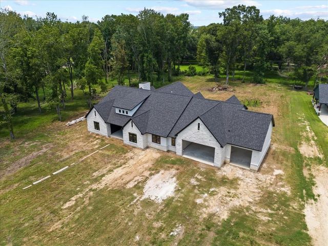 117 Daisy Ln, Baytown, TX 77523