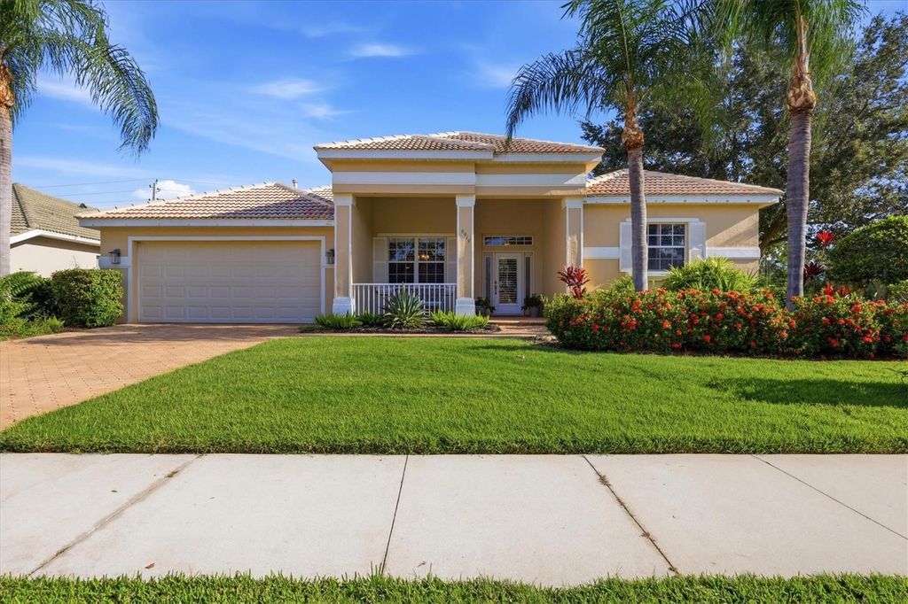 Image 2 of property listing at 6919 67TH TERRACE E, Bradenton, FL 34203