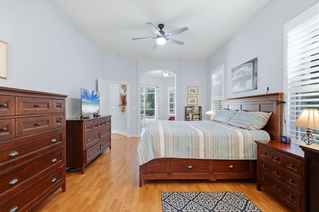 Image 19 of property listing at 6919 67TH TERRACE E, Bradenton, FL 34203