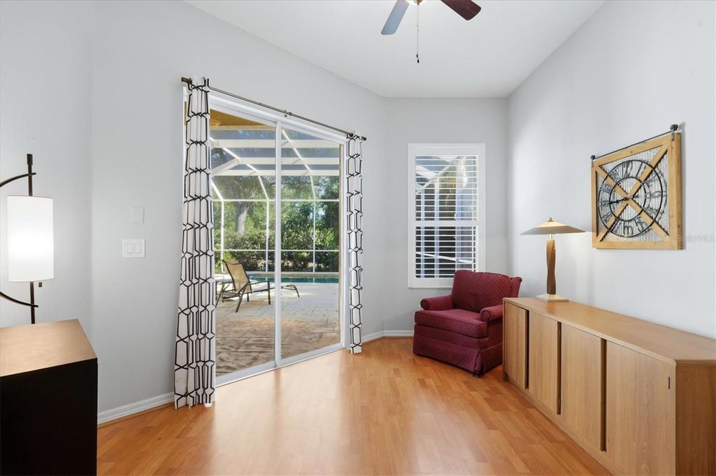Image 21 of property listing at 6919 67TH TERRACE E, Bradenton, FL 34203