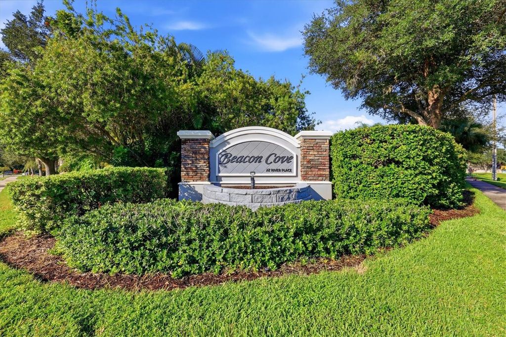 Image 37 of property listing at 6919 67TH TERRACE E, Bradenton, FL 34203