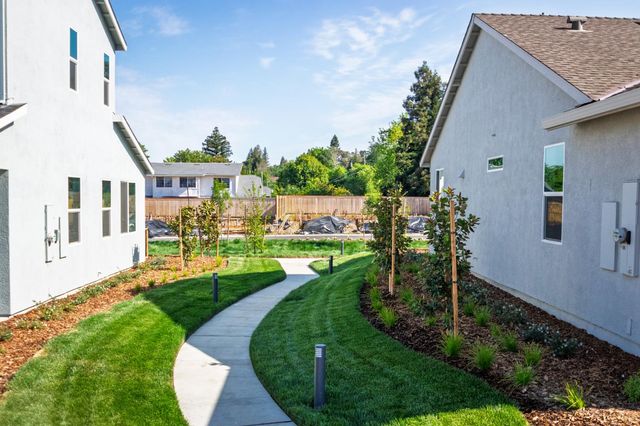 4039 Porton Ln, Carmichael, CA 95608