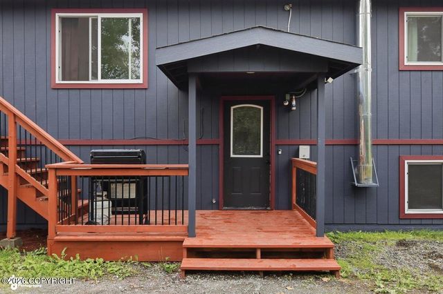 3150 N Arctic Fox Drive, Wasilla, AK 99654