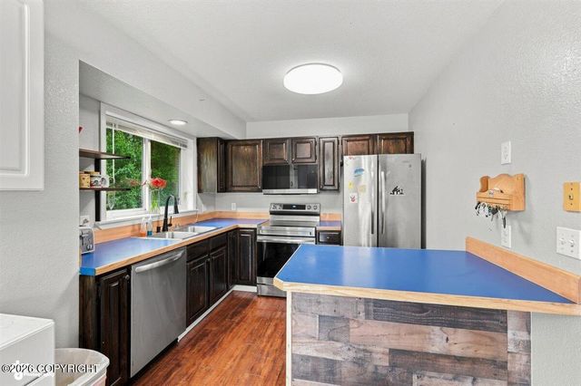 3150 N Arctic Fox Drive, Wasilla, AK 99654