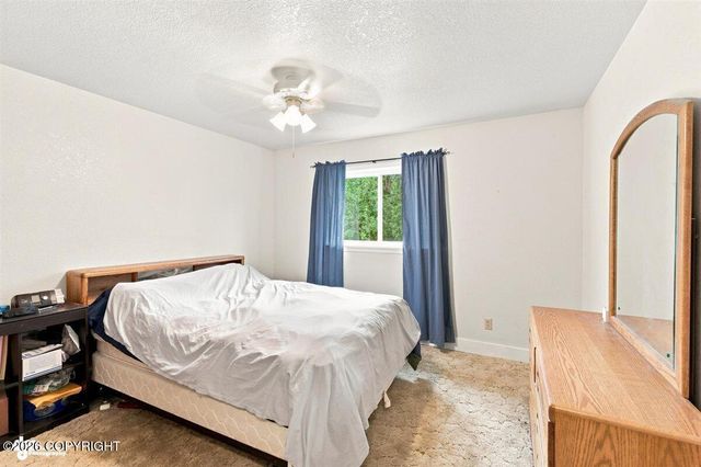 3150 N Arctic Fox Drive, Wasilla, AK 99654