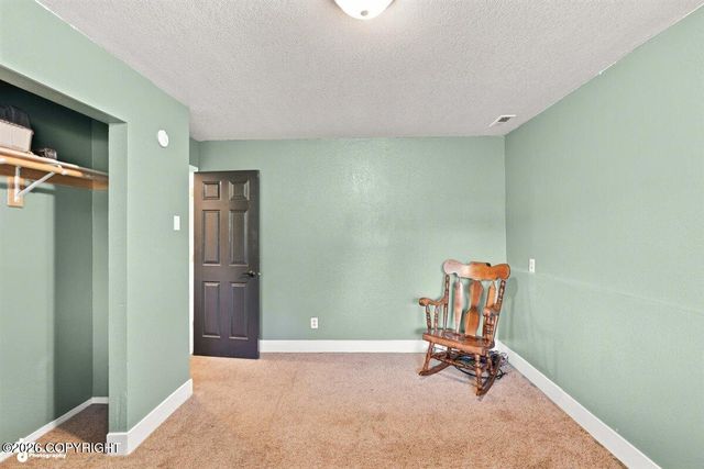 3150 N Arctic Fox Drive, Wasilla, AK 99654