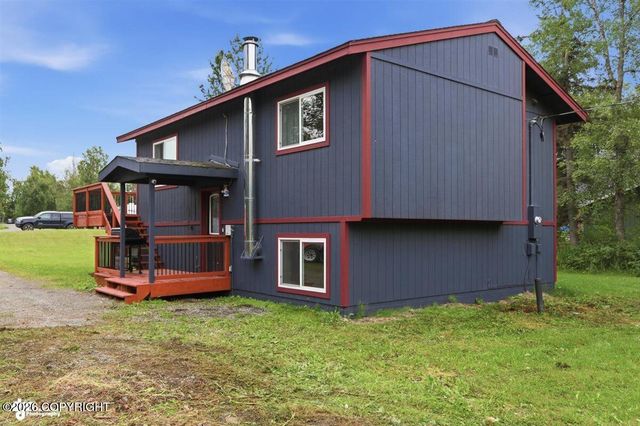 3150 N Arctic Fox Drive, Wasilla, AK 99654