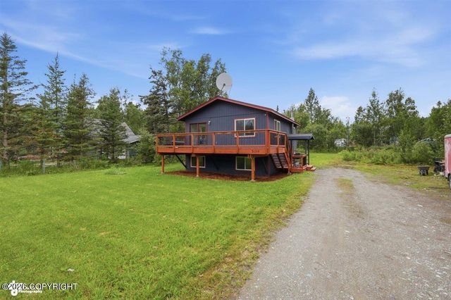 3150 N Arctic Fox Drive, Wasilla, AK 99654