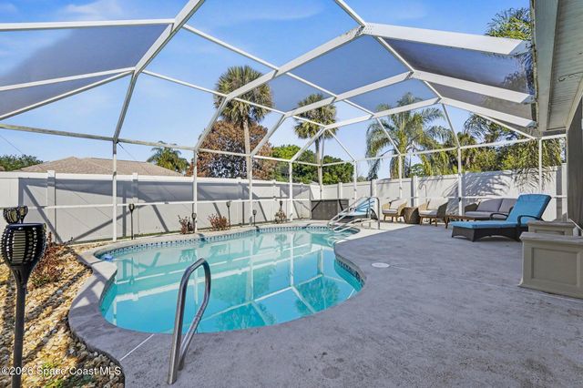 1692 Carbondale Avenue NW, Palm Bay, FL 32907