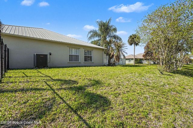 1692 Carbondale Avenue NW, Palm Bay, FL 32907