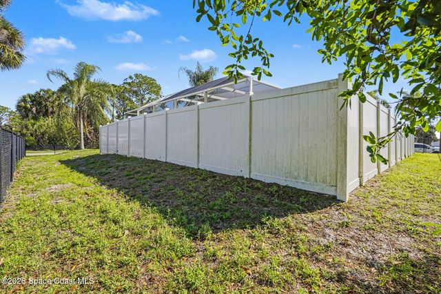 1692 Carbondale Avenue NW, Palm Bay, FL 32907