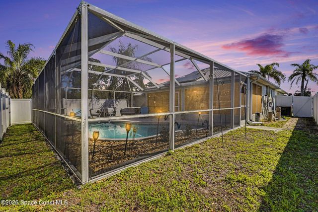 1692 Carbondale Avenue NW, Palm Bay, FL 32907