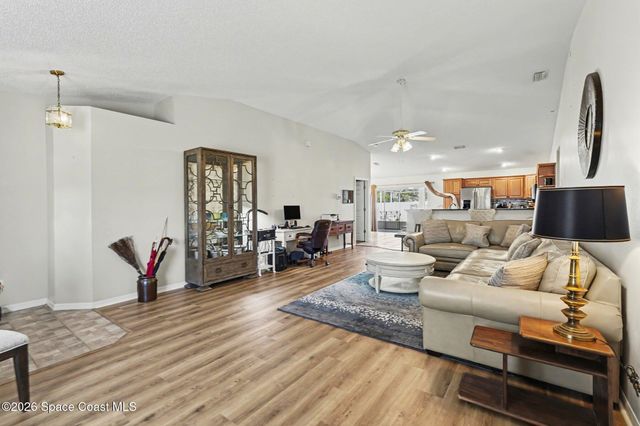 1692 Carbondale Avenue NW, Palm Bay, FL 32907