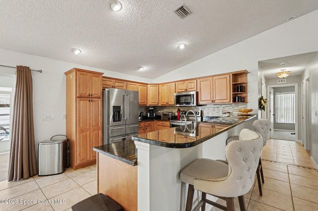 1692 Carbondale Avenue NW, Palm Bay, FL 32907