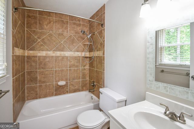 165 Wilhelmina Drive, Ellenwood, GA 30294