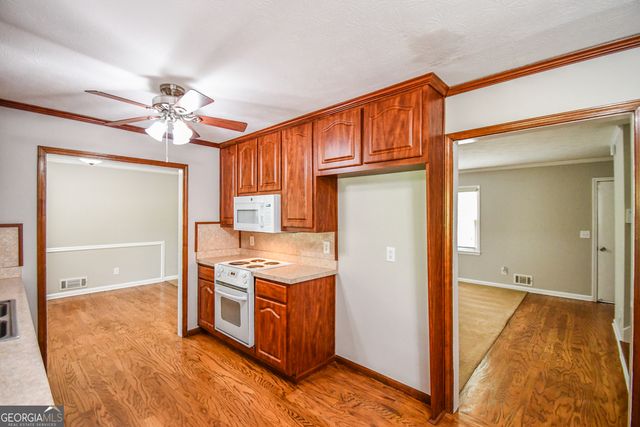 165 Wilhelmina Drive, Ellenwood, GA 30294