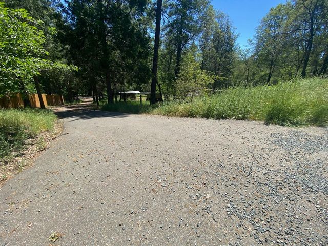 10761 Texas Hill Rd, Dobbins, CA 95935