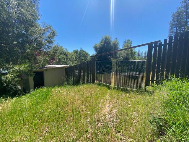 10761 Texas Hill Rd, Dobbins, CA 95935