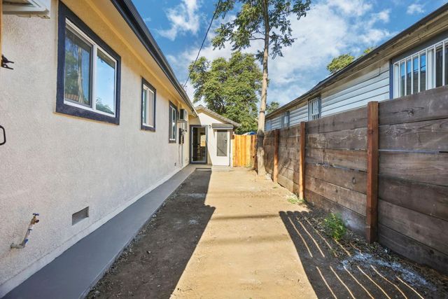 2865-2875 S El Dorado St, Stockton, CA 95206