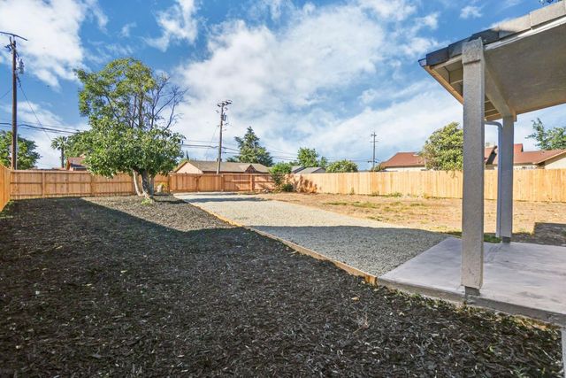 2865-2875 S El Dorado St, Stockton, CA 95206