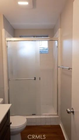 18555 Collins C33, Tarzana, CA 91356