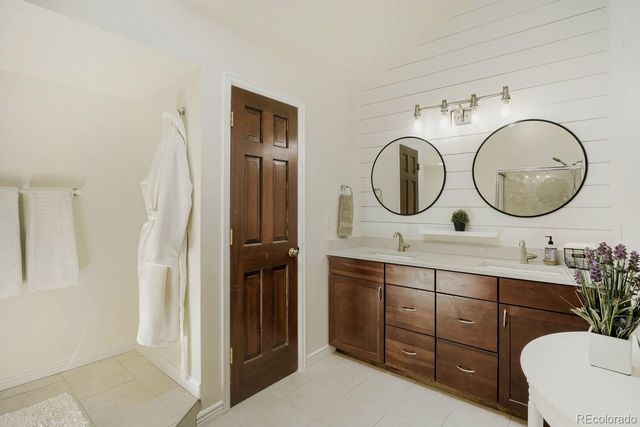 921 W Kettle Avenue, Littleton, CO 80120