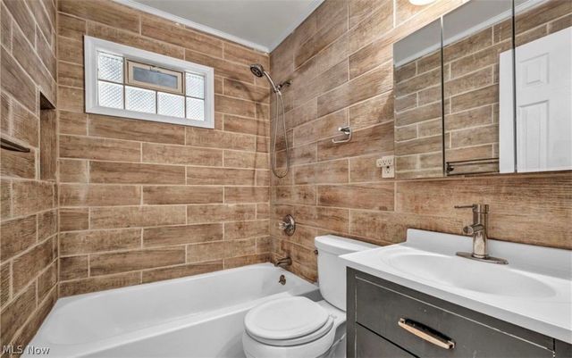 13514 Bennington Avenue, Cleveland, OH 44135