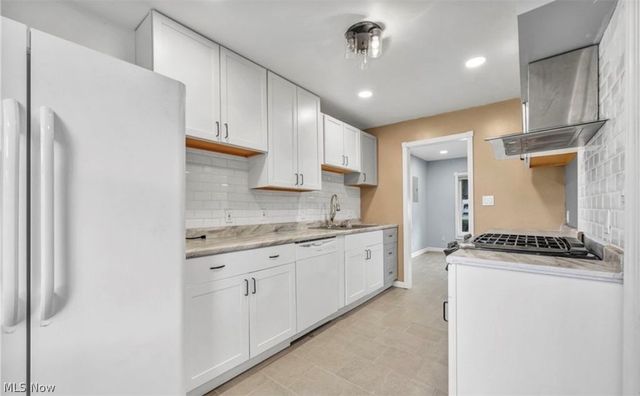 13514 Bennington Avenue, Cleveland, OH 44135