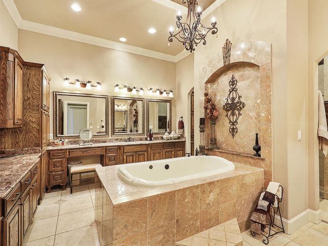 1200 McReynolds, Sanger, TX 76266