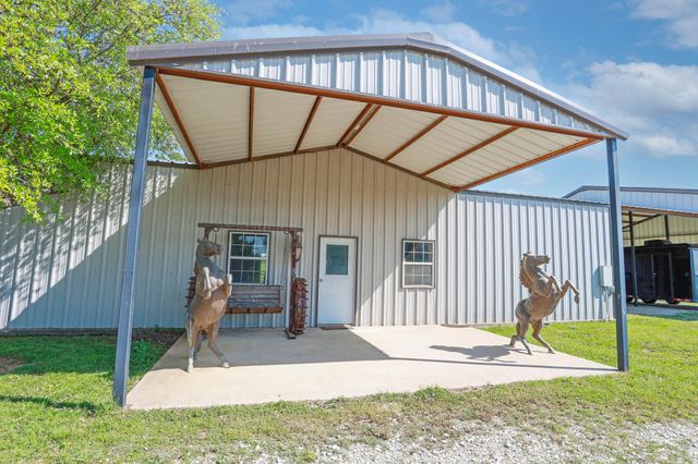 1200 McReynolds, Sanger, TX 76266