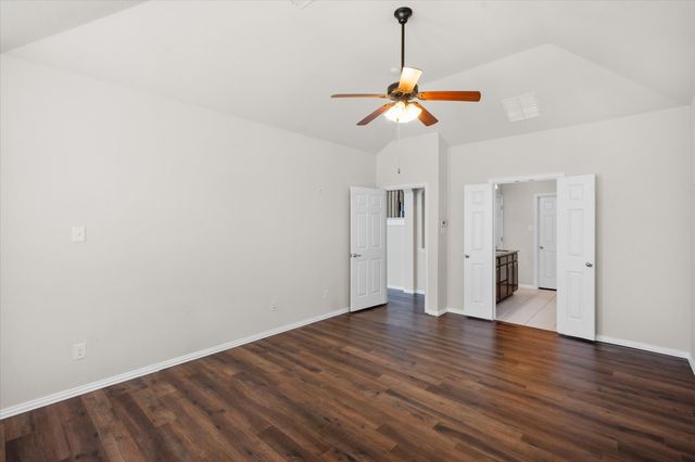 8124 Black Sumac Drive, Fort Worth, TX 76131