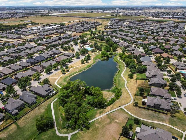 8124 Black Sumac Drive, Fort Worth, TX 76131