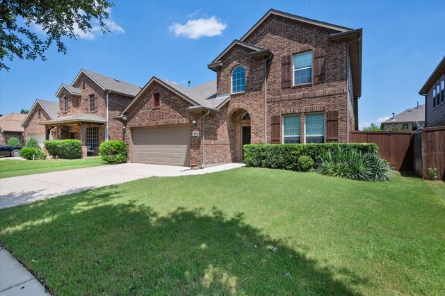 8124 Black Sumac Drive, Fort Worth, TX 76131