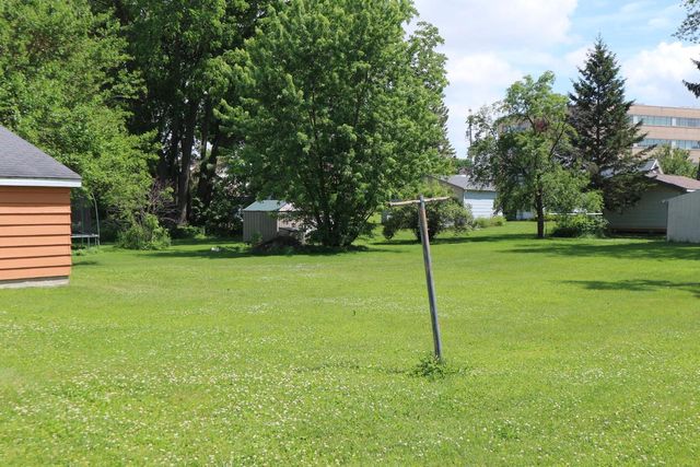 609 E South STREET, Beaver Dam, WI 53916