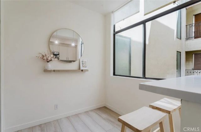 1305 N Columbus Avenue 204, Glendale, CA 91202