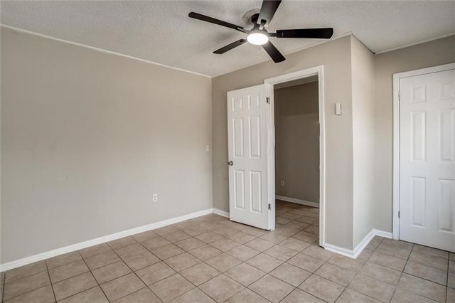 5310 NE Barnes Avenue, Kansas City, MO 64119