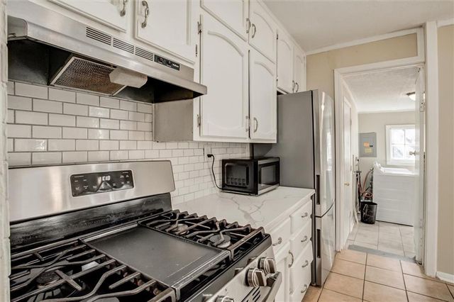 5310 NE Barnes Avenue, Kansas City, MO 64119