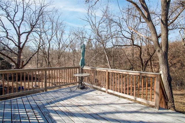 5310 NE Barnes Avenue, Kansas City, MO 64119